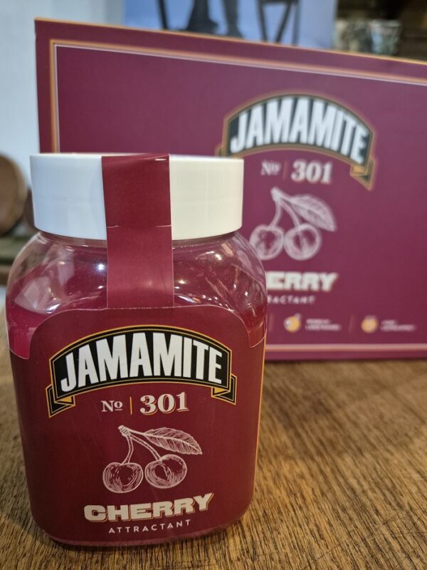 Jaukas žvėrims Jamamite CHERRY